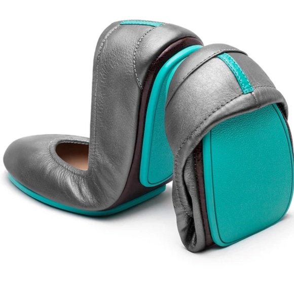 Tieks Metallic Pewter Silver Leather Ballet Flats Size 8 - Picture 1 of 8